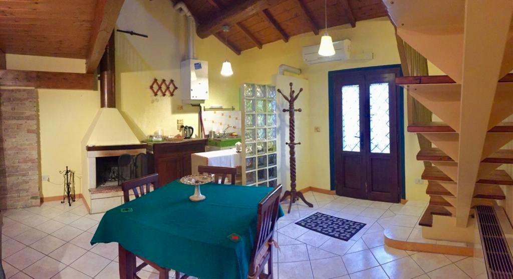 Casa Fiorita Acomodação com café da manhã Sant'Enea Exterior foto