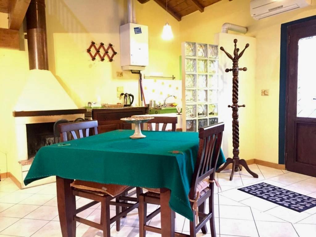 Casa Fiorita Acomodação com café da manhã Sant'Enea Exterior foto